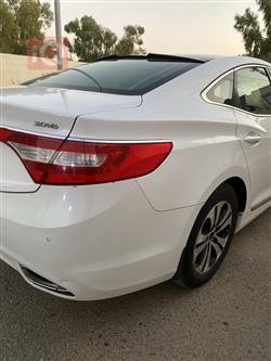 هيونداي أزيرا